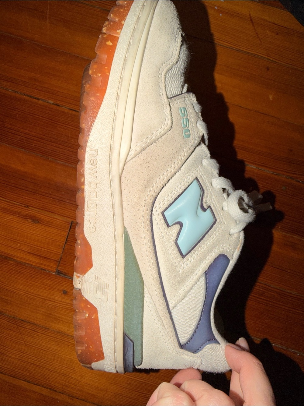 New Balance 550 - Picture 3 of 6